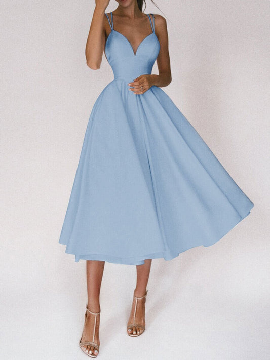 Robe Élancée – Décolleté V & Éclat d’Été