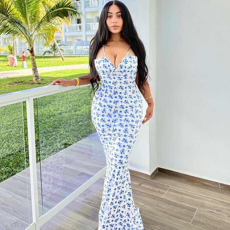 Robe d’Été – Silhouette Fleurie et Dos Lacé